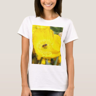Camiseta Abelha Banhada em Amarelo