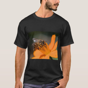 Camiseta Abelhas de mel e Cosmos Flores Natureza