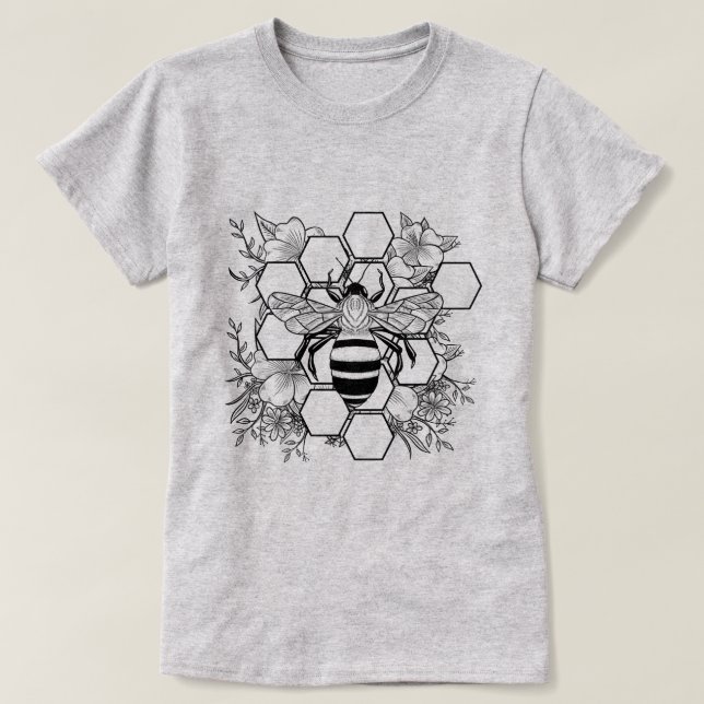 Camiseta Abelhas Detalhadas com o Honeycomb e Flores (Frente do Design)