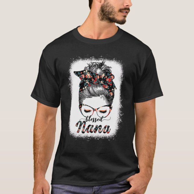 Camiseta Abençoada Nana Messy Bun Mulheres Felz pascoa Mãe (Frente)