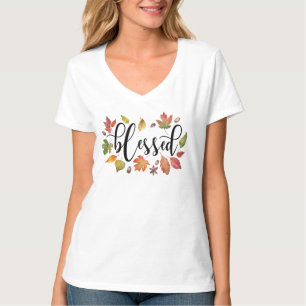 Camiseta Abençoado Com A Caligrafia Negra E Folhas De Outon