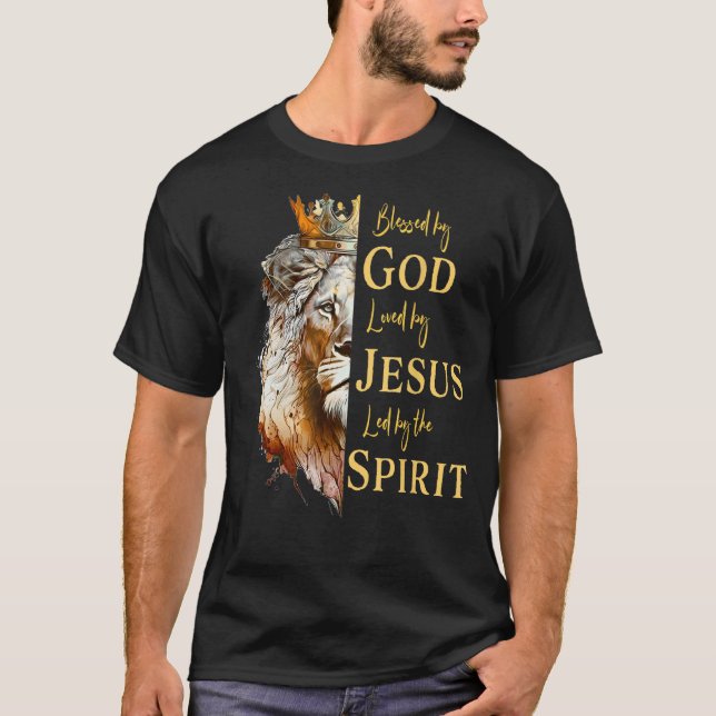 Camiseta Abençoado Por Deus - Amado Por Jesus, Leão (Frente)