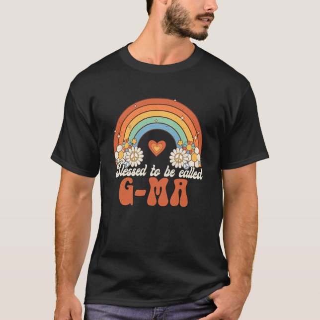 Camiseta Abençoado por ser chamado G Mães Groovy Rainbow Mã (Frente)