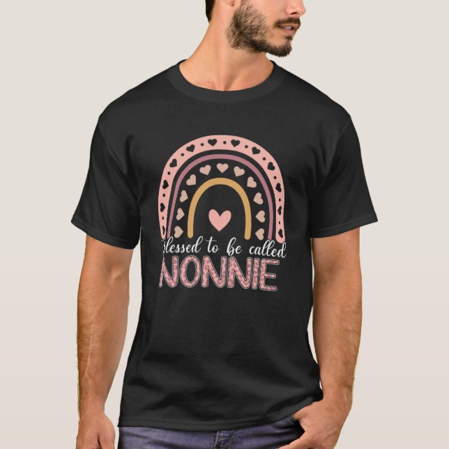 Camiseta Abençoado Seja Chamado De Nonnie Leopard Rainbow C (Frente)
