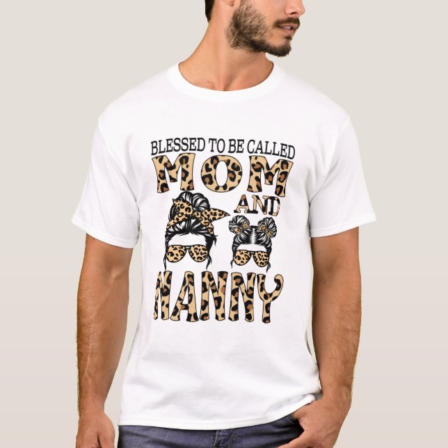 Camiseta Abençoado Seja Chamado Mãe E Avó Leopardo (Frente)
