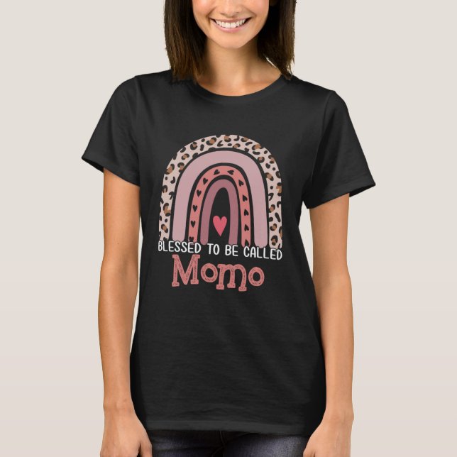 Camiseta Abençoado Seja Chamado Momo Rainbow Leopard Print  (Frente)