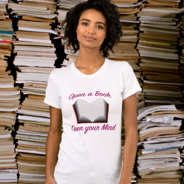Camiseta Abra um livro, abra sua mente (Criador carregado)