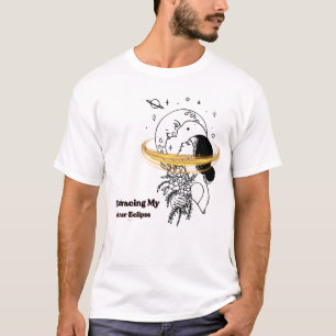 Camiseta Abraçando Meu Eclipse Interior Arte Celestial em L