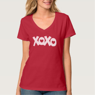 Camiseta Abraços e Beijos Amor e Corações