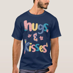 Camiseta Abraços e Beijos com preguiças e borboletas