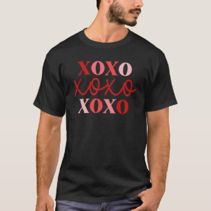 Camiseta Abraços e Beijos XOXO Feliz Dia dos Namorados Casa