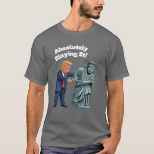 Camiseta Absolutamente Arrasando - Trump Apunhalando a Libe