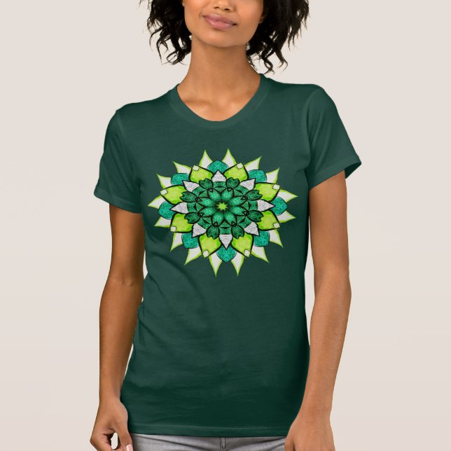 Camiseta Abstrato Green Boho Floral Mandala (Frente)