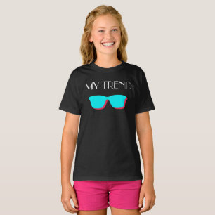 Camiseta Abstrato Retro-Pop Art - Turquesa e Óculos Rosa