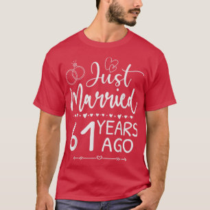 Camiseta Acaba de se casar há 61 anos correspondendo ao ani
