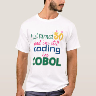 Camiseta Acabou de virar 50 e ainda codificar no COBOL
