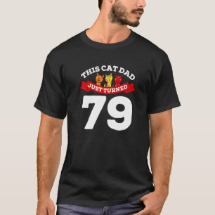Camiseta Acabou De Virar 79 Gag de Aniversário de Gato de G