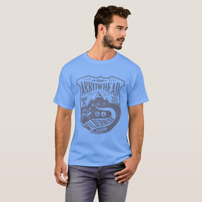 Camiseta Acampamento Arrowhead, Montanhas Wilderness, (Frente Completa)