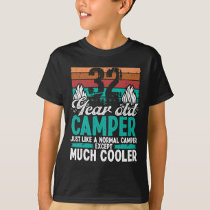 Camiseta Acampamento de 32 anos procurando acampamento vint
