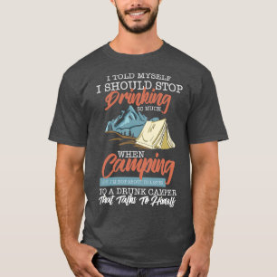 Camiseta Acampamento de Bebendo de Parada de Aventura ao Ac