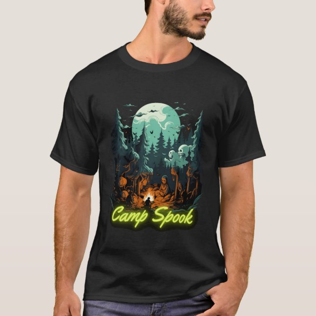 Camiseta Acampamento de Halloween Assustador (Frente)
