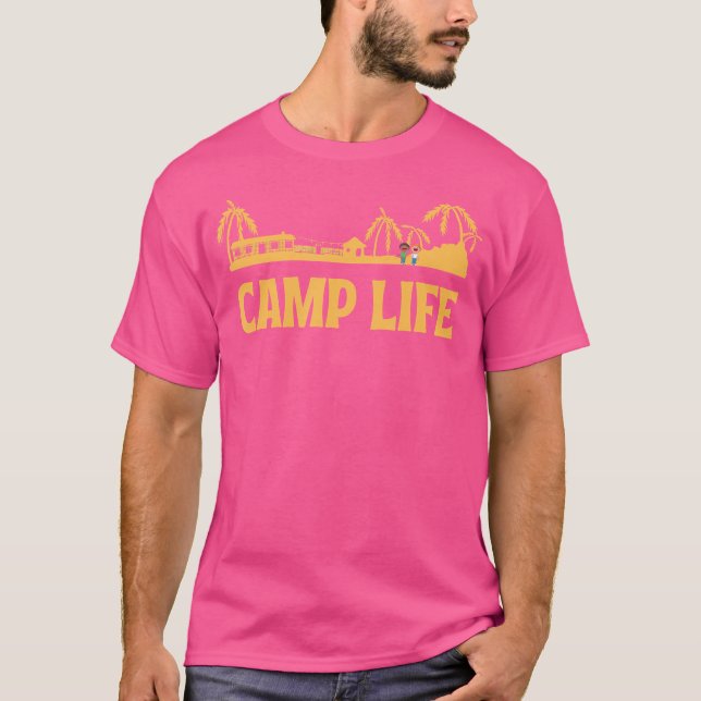 Camiseta Acampamento - Homens Mulheres Acampando (Frente)