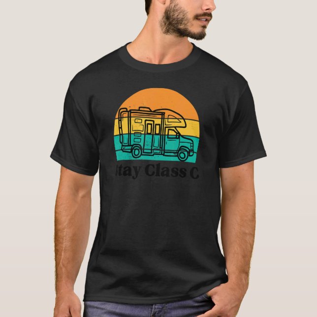 Camiseta Acampamento Humor da Camada Motorhome da Classe C  (Frente)