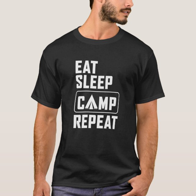 Camiseta Acampamento na Natureza caminhando para o sono (Frente)