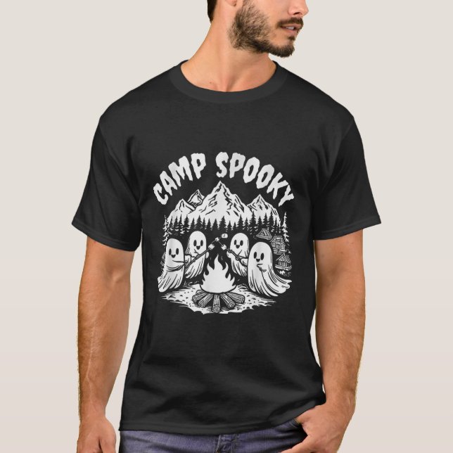 Camiseta Acampamento Spooky Summerentre o Fantasma Cute do  (Frente)