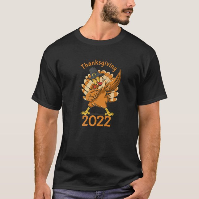 Camiseta Ação de Graças 2022 Batido a Turquia com Chapéu (Frente)