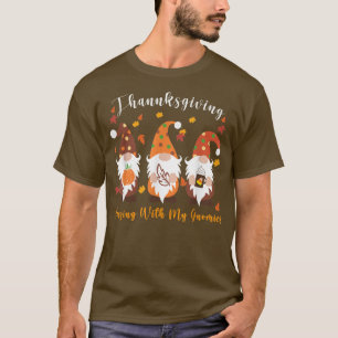 Camiseta Ação de Graças Com A Prendendo Minhas Gnomias Engr