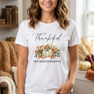 Camiseta Ação de Graças Nome da Família Abóbora Rústica