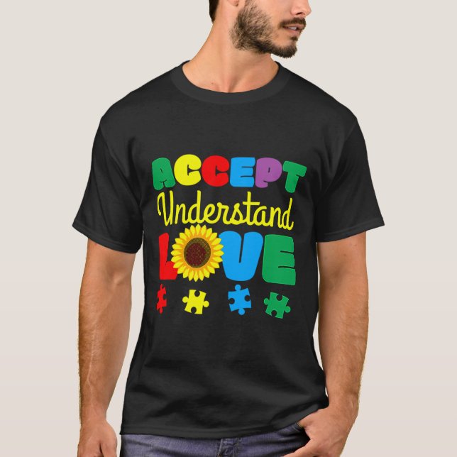 Camiseta Aceitar Compreender Amor Quebra-cabeça de Girassol (Frente)