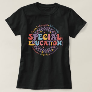 Camiseta Aceitar o Adaptar Advocate para a Educação Especia