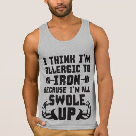 Camiseta Acho que sou alérgico a Ferro. Estou todo bêbado.