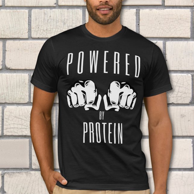 Camiseta Acionado Por Fatores De Carnívoros De Proteína (Powered By Protein T-shirt for those who eat a high protein diet. #carnivorelifestyle)