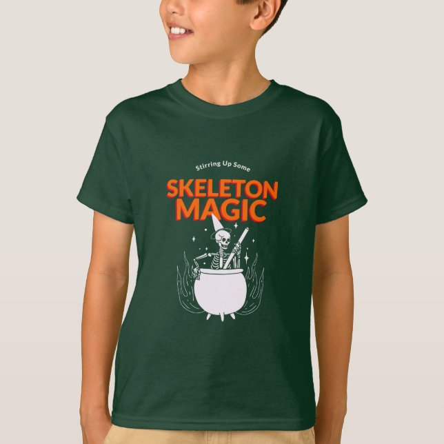Camiseta Acionando Uma Magia Esquelética (Frente)