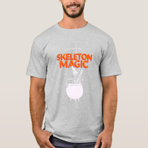 Camiseta Acionando Uma Magia Esquelética