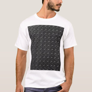 Camiseta Aço preto, textura metálica ondulada.