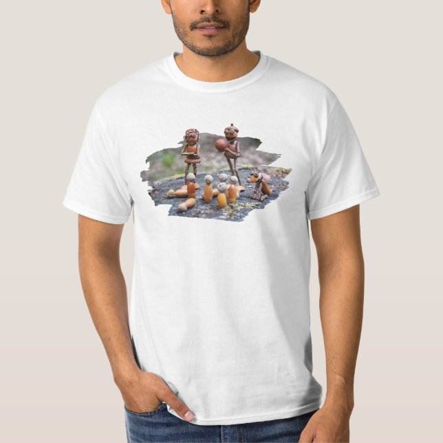 Camiseta Acorn elf toca escarrapatos no porta-malas (Frente)