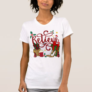 CAMISETA ACREDITAR COM MULHERES APRESENTA CALÇADOS COCOA