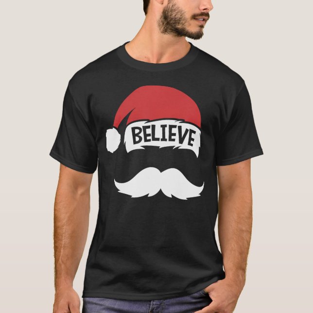 Camiseta Acredite Cotação Santa Hat Sindicato da Família Mu (Frente)