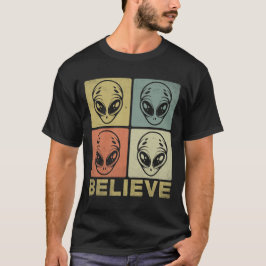 Camiseta Acredite em Aliens