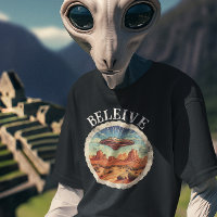 Acredite em Grunge de Ovni de Nave Espacial
