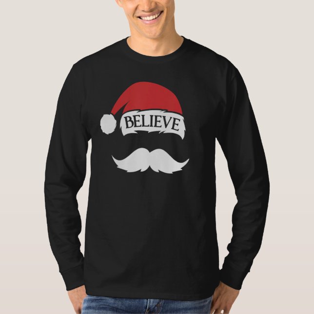 Camiseta Acredite em Mustache Santa Hat Família Natal Fu (Frente)