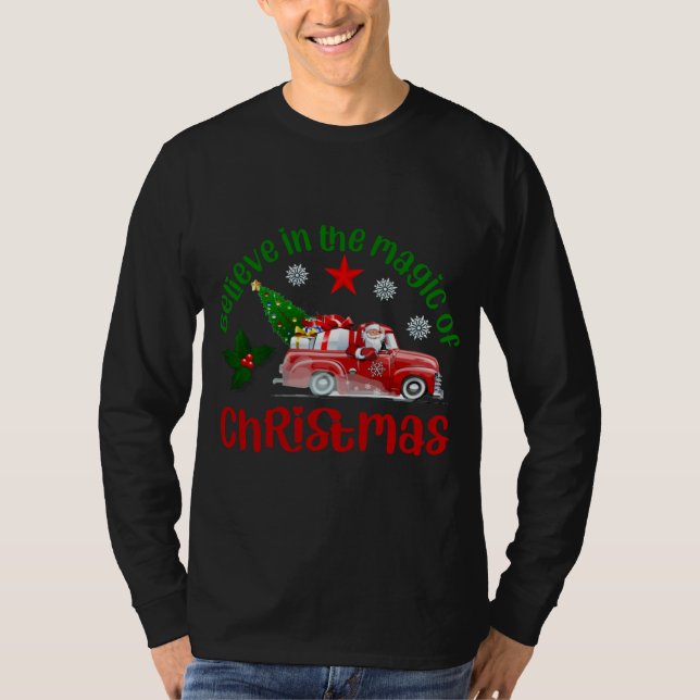 Camiseta Acredite na magia do Natal, Papais noeis em Red tr (Frente)