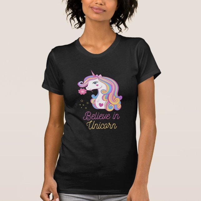 Camiseta Acredite No Unicórnio Mágico (Frente)