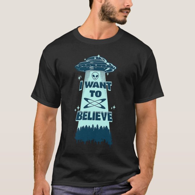 Camiseta Acreditem na Alienígena de nave espacial OVNI na A (Frente)