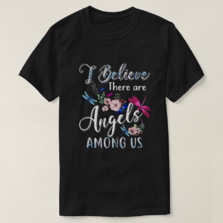Camiseta Acredito Que Há Anjos Entre Nós Dragonfly