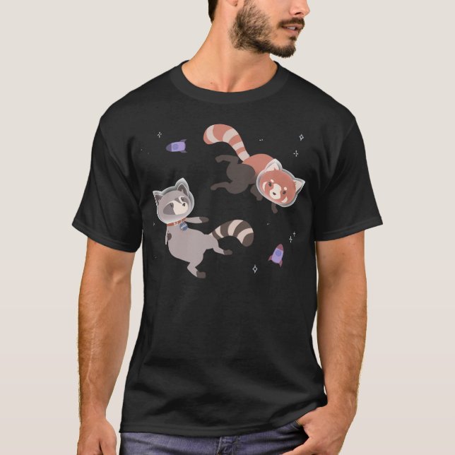 Camiseta Acstronauta Bonita Raccoon E Espaço Do Foguete De  (Frente)